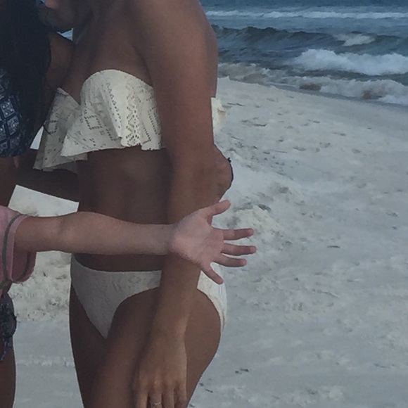 Target Off White Bikini Top - Picture 4 of 4